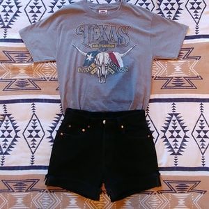Black Levis cut-offs and Harley shirt